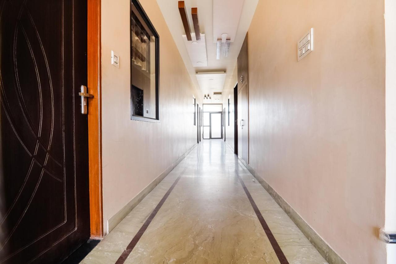 Capital O70964 Hotel D Mercy Nagpur Eksteriør bilde